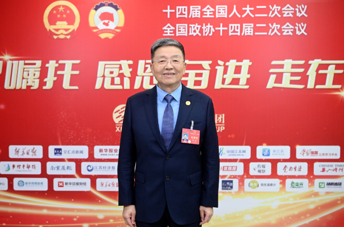 全国人大代表、中国工程院院士、pg电子药业董事长肖伟：开发中药“经典名方”，让“好方”变“好药”
